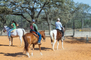 horse-riding-in-New-Braunfels-TX-arena-rides